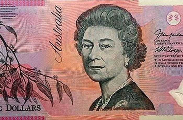 Tờ 5 đô Australia đầy màu sắc. Năm 1965, Australia đã thông qua tên gọi 'hoàng gia' cho đồng tiền của mình, nhưng sau này người ta đã thay đổi và chuyển thành 'đô la'.