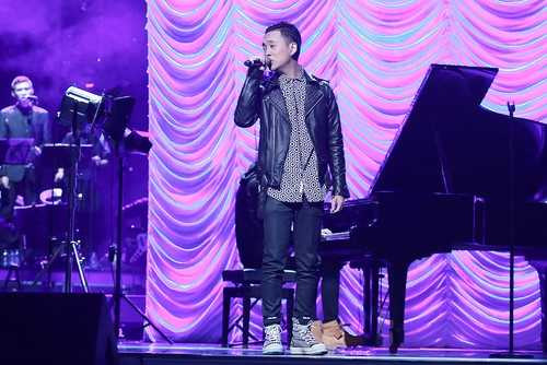 Phi Nhung tiếp tục nhận giải thưởng cao quý của Bài hát yêu thích