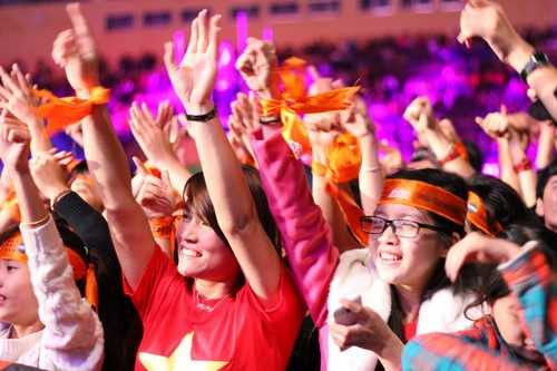 RockStorm7 cùng 8400 khán giả Huế đóng góp hơn 242 triệu tiền từ thiện