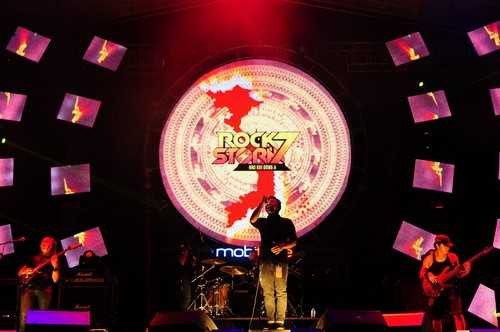 RockStorm7 cùng 8400 khán giả Huế đóng góp hơn 242 triệu tiền từ thiện