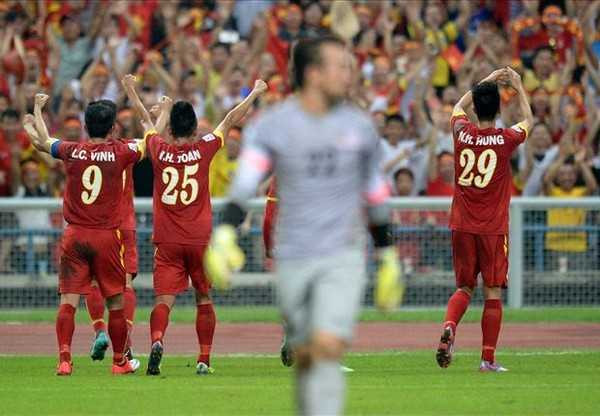 'Đội tuyển Việt Nam đã biến thảm cỏ Shah Alam thành Mỹ Đình' - một CĐV Việt Nam nhận xét vui. 