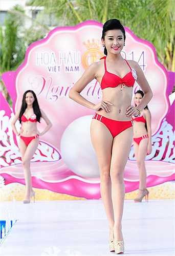 Trong tất cả các phần thi, Huyền My đều tự tin và ghi điểm trong mắt BGK và khán giả.