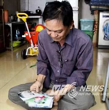 bé trai bị bỏ rơi