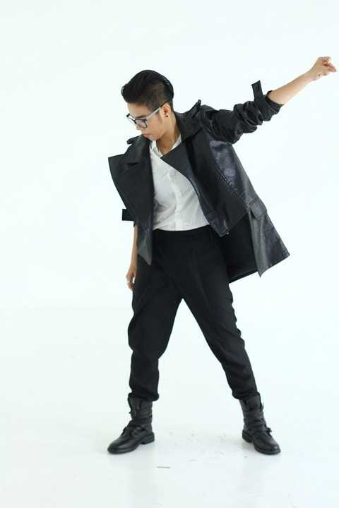 Vết mưa, Yêu xa đã tạo nên thương hiệu riêng cho cô nàng, và trong suy nghĩ của khán giả đều mặc định, cô là một ca sỹ của dòng nhạc pop ballad nhẹ nhàng.