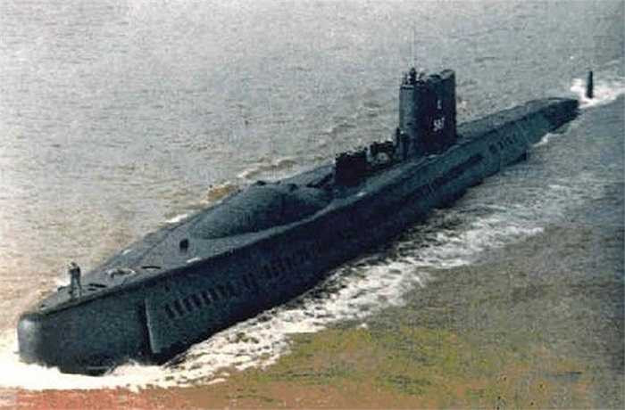 Tàu ngầm lớp Resolution của hải quân Hoàng gia Anh 