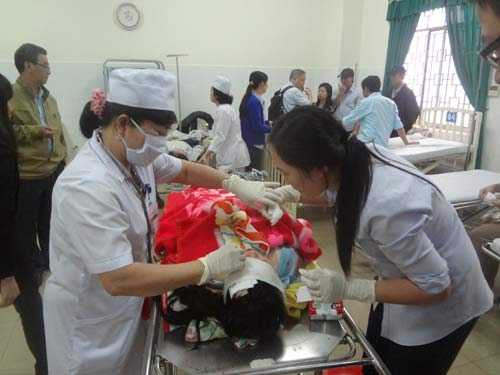 Tài xế xe tải say rượu, 16 người bị thương