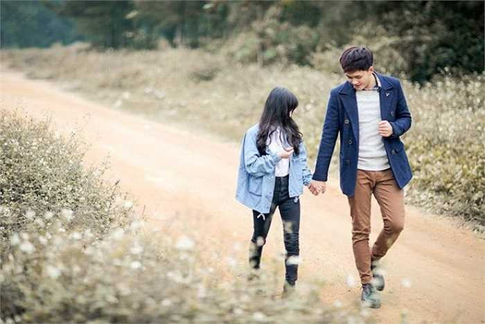 Ở bên một chàng trai cao lớn, Quyên luôn cảm thấy được che chở.