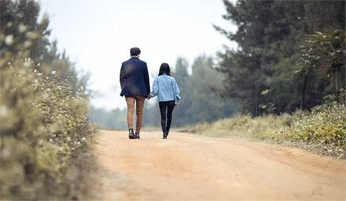 Nói về tương lai, Quyên và Khôi chưa có dự định xa xôi vì cả hai còn đang là sinh viên. Mỗi người sẽ theo đuổi một ước mơ, nhưng cả hai đều luôn mong có một cái kết tốt đẹp như nhiều cặp đôi khác.