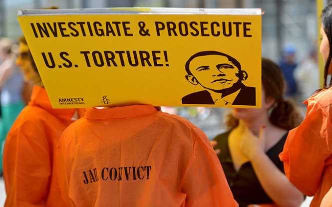 Biểu tình đòi điều tra làm rõ việc CIA thực thi các biện pháp vô nhân đạo