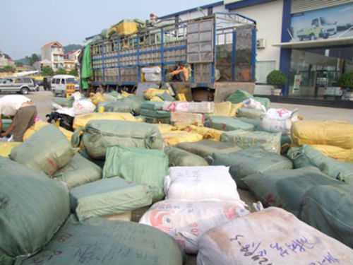 Hàng lậu 'lọt' biên giới: Bộ trưởng Bộ Công an chỉ đạo khẩn