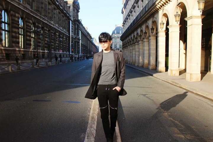 Nathan Lee lưu diễn