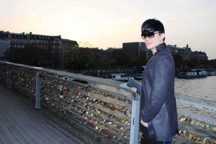 Nathan Lee phong trần