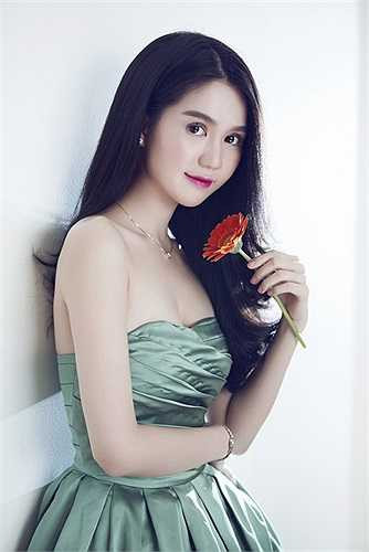 Người đẹp vừa tham dự nhiều show diễn thời trang lớn trên thế giới.