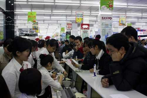 Pico Phúc Yên 'quá tải' trong ngày khai trương