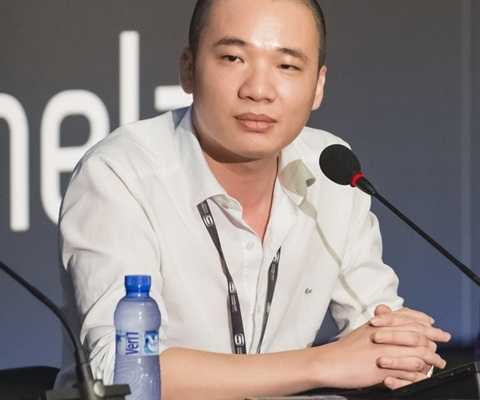 Nguyễn Hà Đông - tỷ phú làm giàu từ Internet 