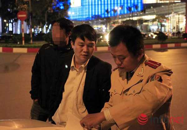Rượu say gây tai nạn, rút thẻ chuyên viên Bộ Nội vụ ra 'dọa' CA