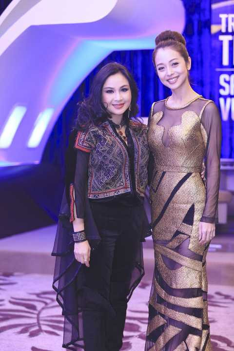 Jennifer Phạm xinh đẹp gợi cảm