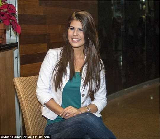 Oriana đã có những ngày tháng gian khổ trong cuộc hành trình trở thành hoa hậu. 