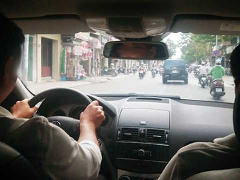 Càng bị cấm, Uber càng đắt khách