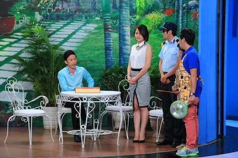 Hoài Linh làm ông chủ khó tính