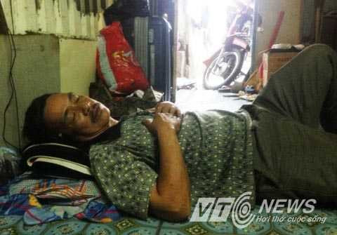 Nhận hài cốt cô dâu Việt bị sát hại ở Hàn Quốc, cha già khuỵu ngã