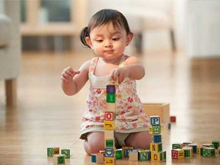 dạy trẻ đọc sớm