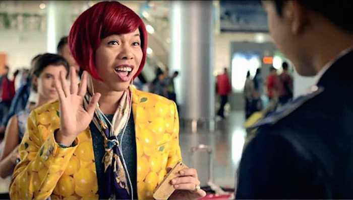 Không chỉ vậy, trong lần tái ngộ này, 'chị Hội' còn vô cùng táo bạo khi thổ lộ với hải quan 'Hội về để biến những giấc mơ hoang dại nhất thành sự thực'.