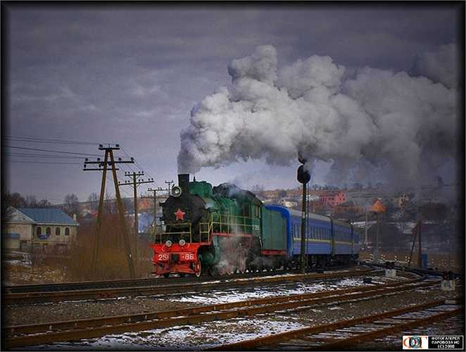 Những đầu máy hơi nước chạy than bền bỉ đáng kinh ngạc, có những đầu máy vẫn hoạt động gần 100 năm qua, mặc dù hiện tại chúng chỉ chạy những chặng ngắn tầm 20km phục vụ du lịch.