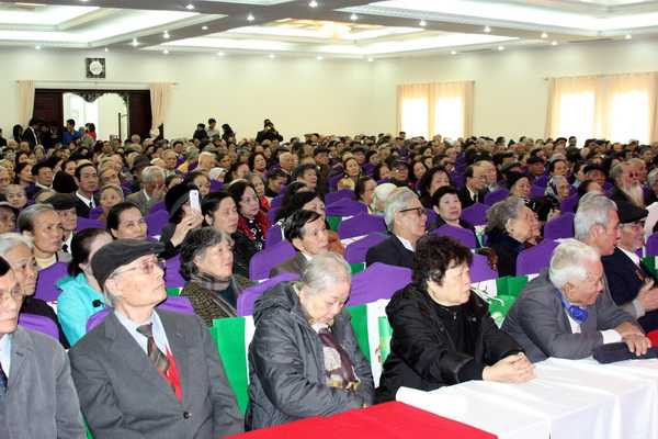 các trường học sinh miền Nam trên đất Bắc