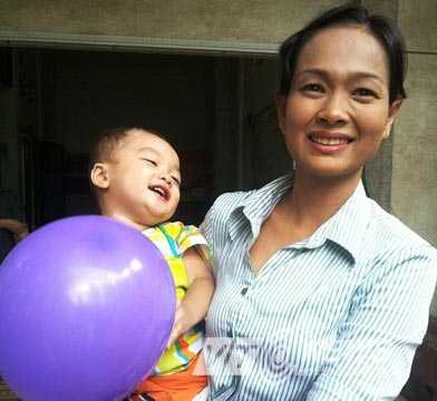 Bé trai 2 tuổi bị bỏ rơi trên taxi: Tiết lộ chấn động của người mẹ