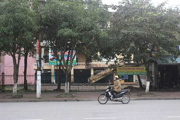 Theo lãnh đạo của Sở Tài chính, những trụ sở này sẽ không bán cho cá nhân nào mà 'ưu tiên' cho ngân hàng hoặc các doanh nghiệp lớn. (Ảnh chụp tại trụ sở cũ của Tỉnh đoàn Hà Tĩnh - đường Phan Đình Phùng). (Theo VNN)