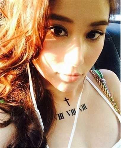 Sinh ngày 9/5/ 1991, Laurinda nổi tiếng trong giới truyền thông nước này là 9X giàu có, thời trang và quyền lực. Cô luôn xuất hiện với quần áo hàng hiệu đắt tiền. Laurinda hiện đang hẹn hò với Ngô Khắc Quần, ca sĩ, nhạc sĩ nổi tiếng Đài Loan. Chị của cô là Josie Ho - một diễn viên điện ảnh nổi tiếng.