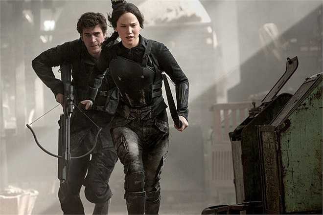 The Hunger Games: Mockingjay - Part II (20/11): Đây là tập phim khép lại toàn bộ loạt The Hunger Games, hứa hẹn đem tới những cảnh hành động và trận chiến hoành tráng giữa quân nổi dậy và chính phủ Capitol. Nhiều ý kiến cho rằng Mockingjay - Part I không gây ra được hiệu ứng vang dội tại phòng vé như Catching Fire bởi quá thiếu cảnh hành động. 
