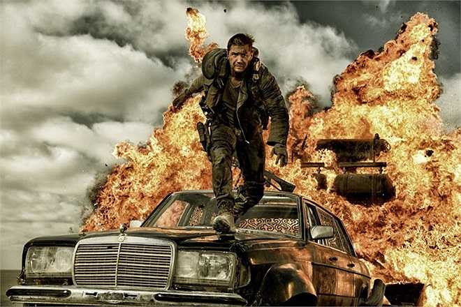 Mad Max: Fury Road (15/5): Người hâm mộ vốn chờ đợi một tập phim Mad Max mới từ George Miller suốt bấy lâu nay và phải tới sau ba thập kỷ thì họ mới được thỏa lòng. Nhân vật chính Max Rockatansky nay không còn do Mel Gibson đảm nhận mà được chuyển cho tài tử Tom Hardy. 