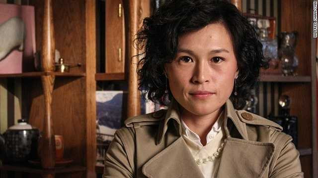 Đến năm 2014, ông Cecil Chao quyết định tăng mức tiền thưởng từ 65 triệu USD lên 130 triệu USD (khoảng 2.800 tỷ đồng), để con gái có nơi có chốn nhưng thiên kim tiểu thư vẫn một mực không chịu kết hôn. Cô tuyên bố mình đã chung sống với người yêu đồng tính tại Pháp. Sau khi đăng tin tuyển chồng cho con, đã có hơn 20.000 người đăng ký với mong muốn có thể làm rể của vị đại gia giàu có nhất nhì Hong Kong. 