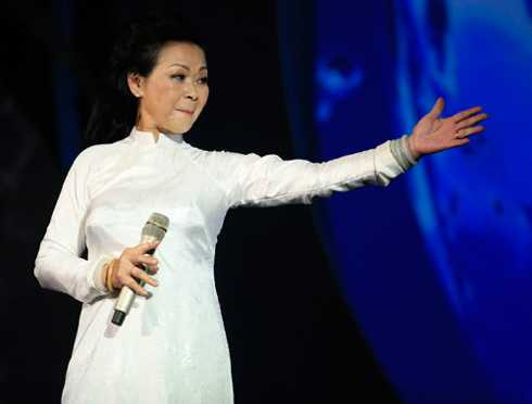 tác quyền show Khánh Ly