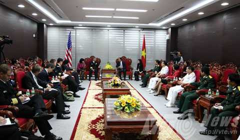 Tư lệnh Hạm đội Thái Bình Dương, Đô đốc Harry B. Harris, Đà Nẵng, Hải quân, Mỹ