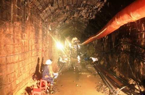 Sập hầm thủy điện Đạ Dâng: Phải mất 2 ngày nữa mới đưa được công nhân ra ngoài