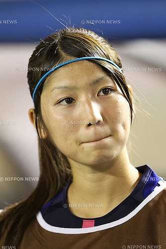 Trên sân bóng, Ayu luôn giữ được vẻ rạng rỡ