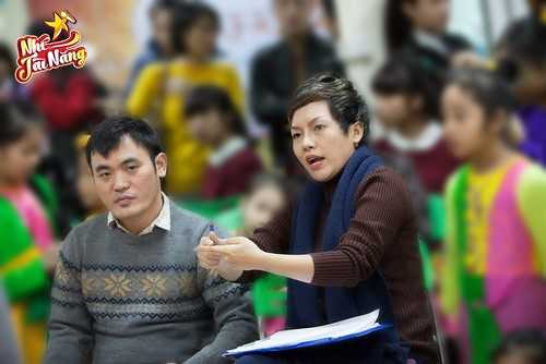 Thái Thuỳ Linh tổng duyệt Nhí tài năng