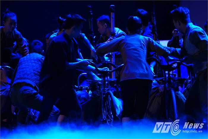 Thể hiện lại nhiều chiến công hào hùng của dân tộc, trong đó có Chiến dịch Điện Biên Phủ chấn động địa cầu (Tùng Đinh/Thực hiện)