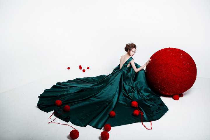 Ngân Khánh quyến rũ