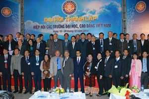 Phó Thủ tướng Vũ Đức Đam và các thành viên Ban Chấp hành Hiệp hội.