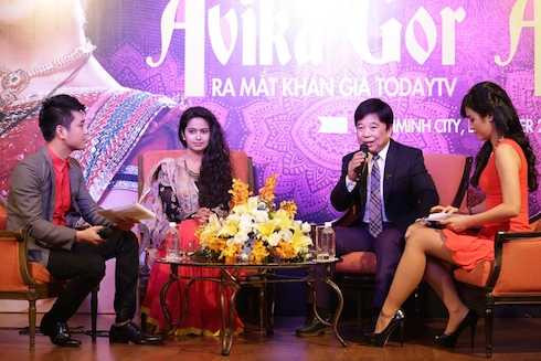 Avika Gor họp báo