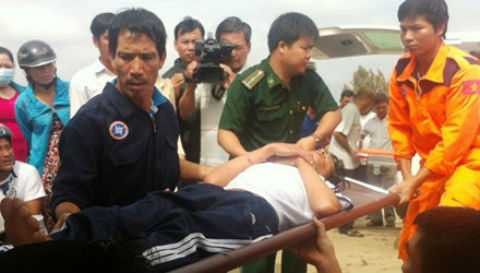 thuyền viên bị nạn trên biển