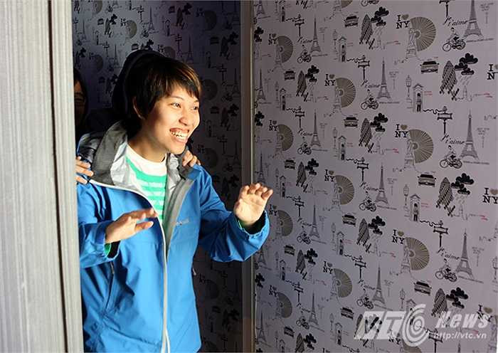 Và niềm vui vỡ òa khi cánh cửa cuối cùng được mở ra.