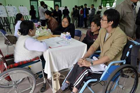 Đà Nẵng, khởi nghiệp, sinh viên khuyết tật, ĐH Đông Á, tuyển dụng