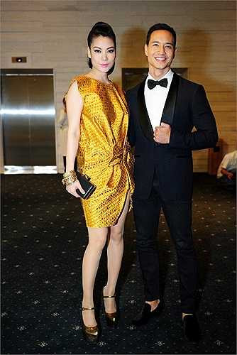 Không chỉ thu hút sự quan tâm của dư luận bởi vai diễn ấn tượng trong phim Hương Ga, chuyện phim giả tình thật của cô và bạn diễn Kim Lý cũng khiến báo chí tốn nhiều giấy mực. Không chỉ là cặp đôi đẹp của màn ảnh nhỉ, bà mẹ một con và nam diễn viên Việt kiều luôn tình tứ mỗi khi xuất hiện. 