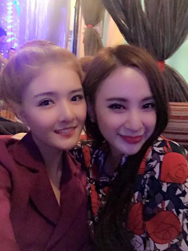 Angela Phương trinh