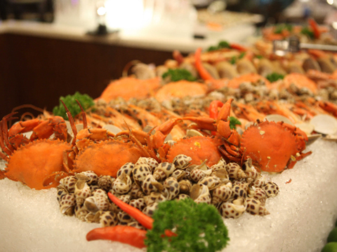 Tiệc Giáng sinh tại khách sạn 5 sao có giá bao nhiêu?